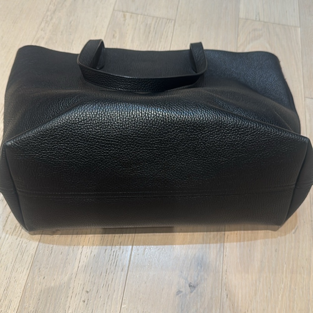 Cuyana Structured Black Leather Tote Bag - Like New! - Picture 10 of 16